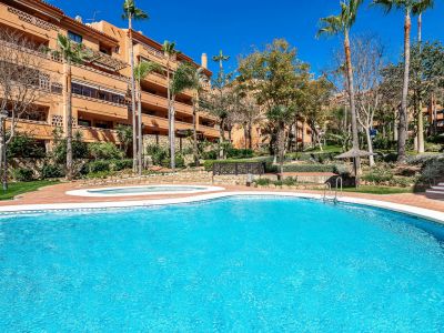 3-Bedroom Walking Distance to Beach & City