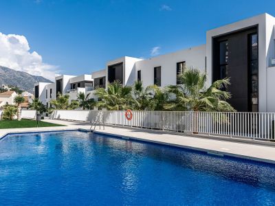 Luxurious apartment with panoramic sea views