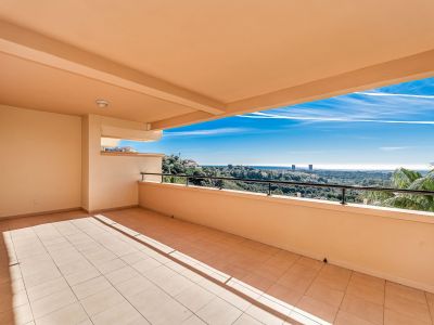 Herrliche Wohnung mit Meerblick in Elviria