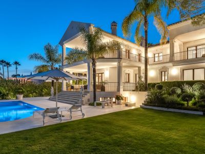 Villa contemporánea con vistas al mar