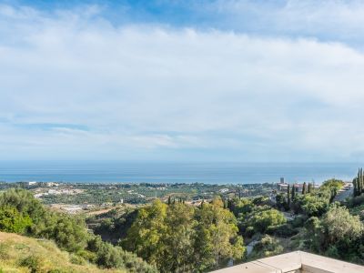 Luxuriöses Penthaus mit Panoramablick in Altos de Los Monteros Marbella
