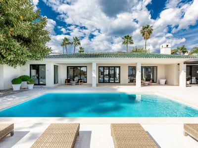 Best frontline golf villa in Nueva Andalucia