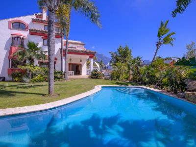 Schöne Villa in Altos de Puente Romano