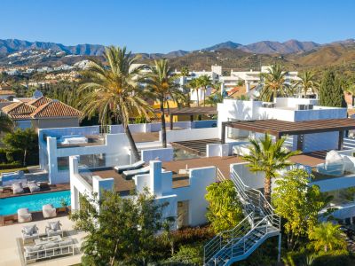 Bespoke villa with sea views 200m from the beach in Las Chapas Playa Marbella