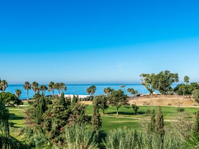 Luxuspenthaus am Strand mit Meer- und Golfblick