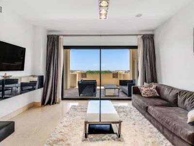Luxury apartment in Capanes del Golf, Benahavis