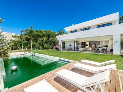 Villa à vendre dans La Alqueria, Benahavis