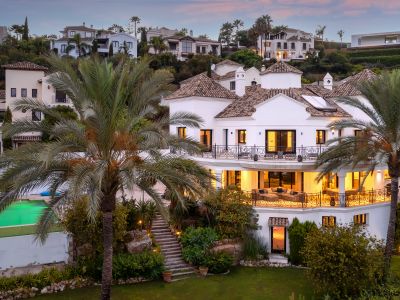 Villa à vendre dans Los Arqueros, Benahavis