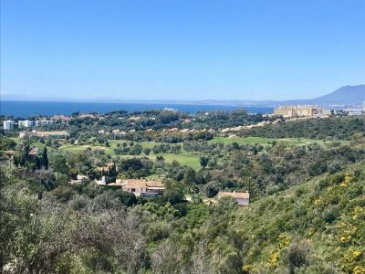 Plot for 2 villas with sea views in El Rosario Marbella