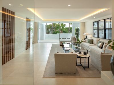 Magnificent duplex penthouse in Marina Puente Romano