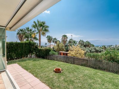 Villa con vistas abiertas en Santa Clara Los Monteros Marbella