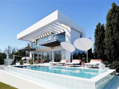 New contemporary Villa in gated community, El Paraíso