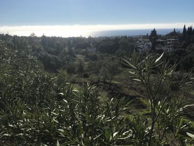 Plot with sea-views in Marbella Hill Club