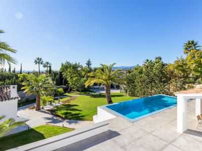 Luxuriöses zeitgemäßes Wohnen im renommierten Marbella Hill Club