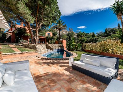 Villa in maurischen Stil in Elviria