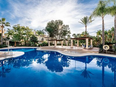 Magnificent townhouse in the heart of Nueva Andalucía Golf Valley