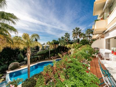 Appartement en rez-de-chaussée surélevé avec vue sur la mer