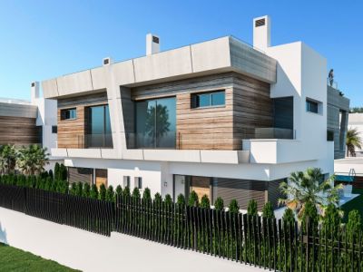 New Beachside Villas, Puerto Banús - First 2 Houses are Already Built