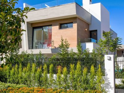 New Beachside Villas, Puerto Banús - First 2 Houses are Already Built.