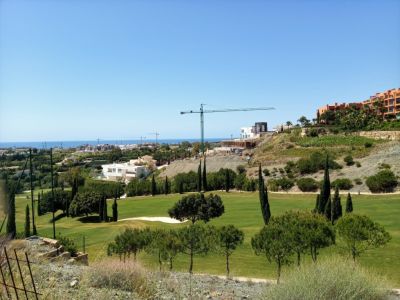 Parcela en primera línea de golf con vistas al mar en Flamingos