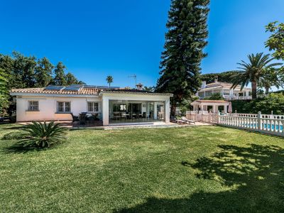 Villa Bungalow Style - Opportunity in Elviria