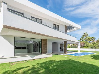 Villa à vendre dans Elviria, Marbella Est