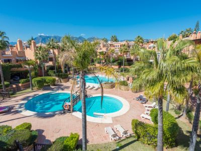 Günstigstes Reihenhaus Meter vom Strand in Bahía de Marbella