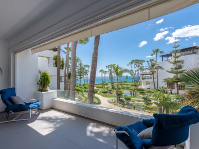 Appartement au bord de la mer à Puente Romano
