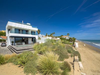 Contemporary frontline beach villa