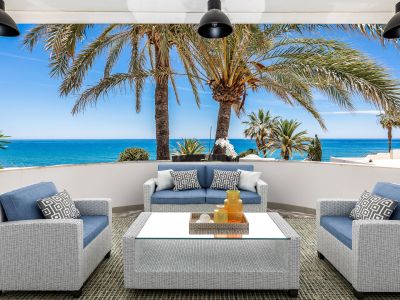 Elegante casa junto a la playa con vistas al mar, Oasis Club