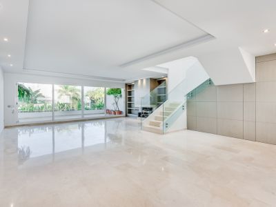 Modern duplex apartment in Birdie Club, Rio Real Marbella