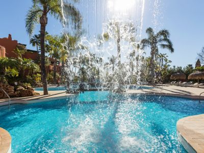 Amazing 3-bed Apartment in La Alzambra, Nueva Andalucía