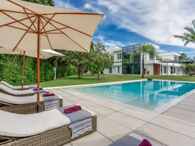 Beachside Designer Villa in Guadalmina Baja