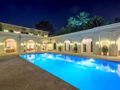 Rare Beachside Villa in Puente Romano