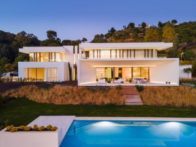 Spectaculaire villa neuve avec vue panoramique sur la mer à Reserva de Alcuzcus