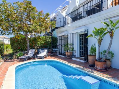 Cosy Andalusian Style Townhouse in Aloha Pueblo