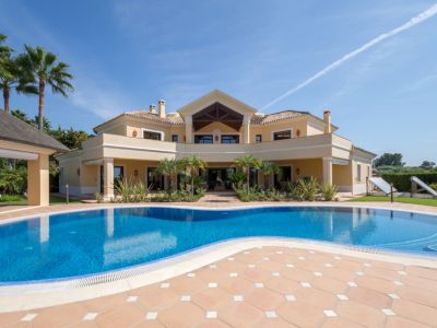 Exclusive beachfront villa - panoramic views