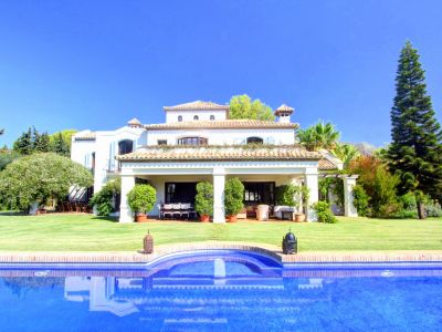 Andalusian style villa opposite the Marbella Club