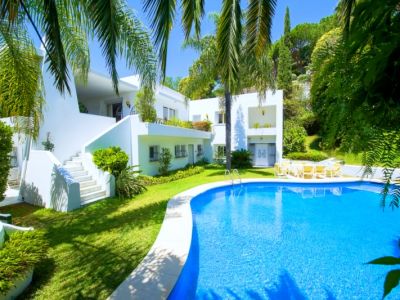 Marbella, Rio Real, Spacious villa for sale
