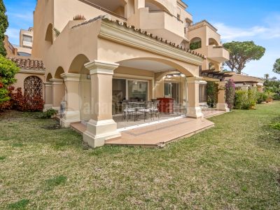 Ground Floor Apartment in Hacienda Elviria, Marbella