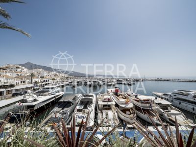 Duplex in Marbella - Puerto Banus, Marbella
