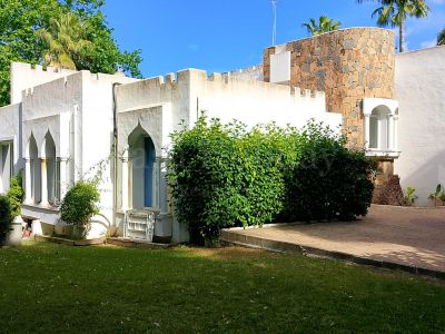 Villa in El Paraiso, Estepona