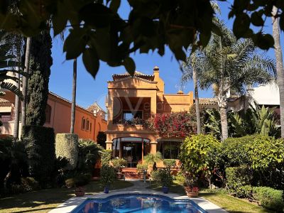 Спаренный дом в La Alzambra, Марбелья