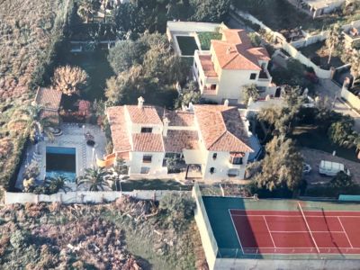 Villa en Don Pedro, Estepona