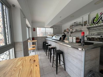 Bar con terraza en el pleno centro de Arroyo de la Miel