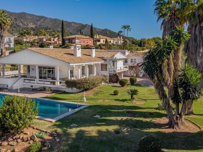 Charming villa with a large and spectacular plot in El Mirador, Marbella