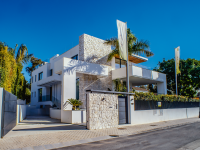 Moderna y lujosa villa nueva a estrenar en Casablanca, Marbella Milla de Oro