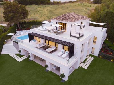 Impressive contemporary villa, residing in the heart of the Golf Valley, within walking distance of Los Naranjos Golf Course
