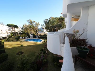 Lovely duplex apartment in Calahonda, walking distance to the beach