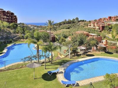 Great investment opportunity in La Reserva de Marbella. Property currently rented with high PROFITABILITY